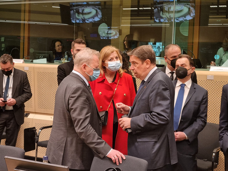 Luisplanas bruselas ucrania dinero crisis oleo 5329