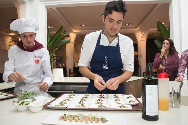 Juan jose carmona del restaurante el lago