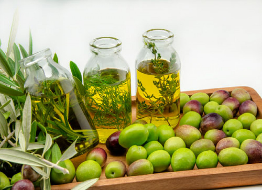 Aceite aceitunas123rf 3471