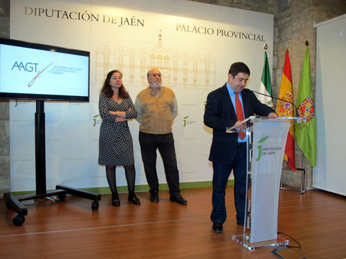 Dipujaen 3349