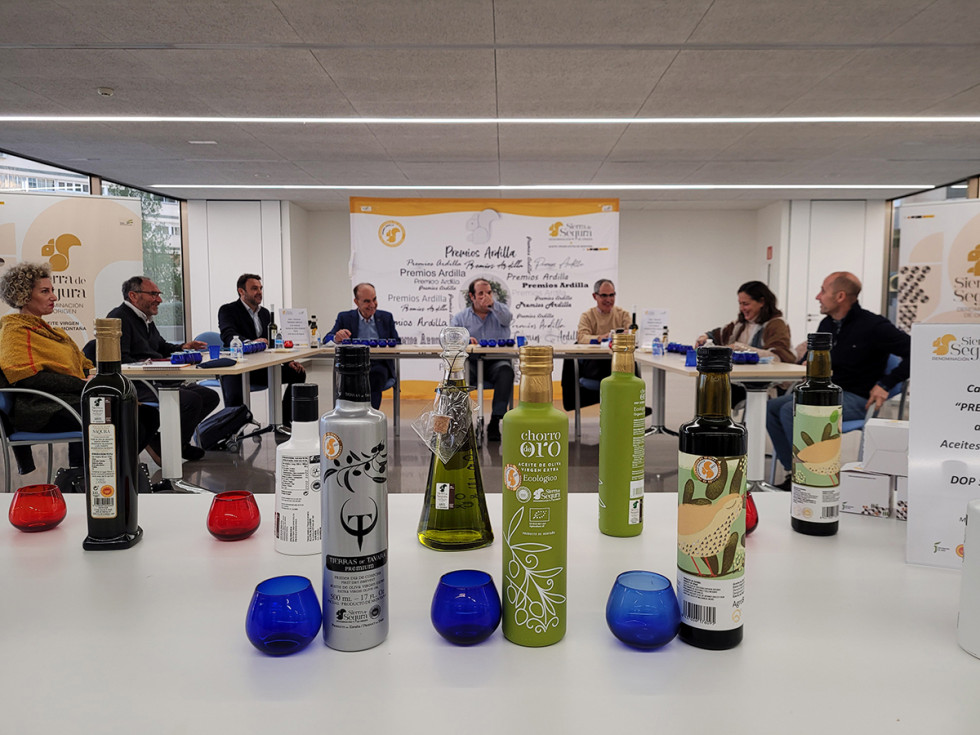 Cata Premios Ardilla dop segura oleo 160123