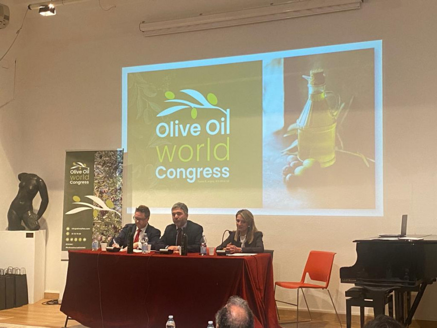 Presentación OOWC en la Real Academia de España en Roma oleo 010323