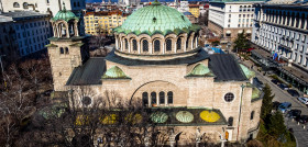 Sofia aceite pexels lubomir vladikov oleo 280423