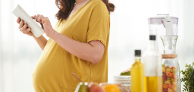 Embarazada aov alimentacion oleo210923