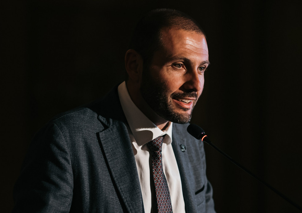 Andrea Carrassi Assitol oleo194 oleo061123