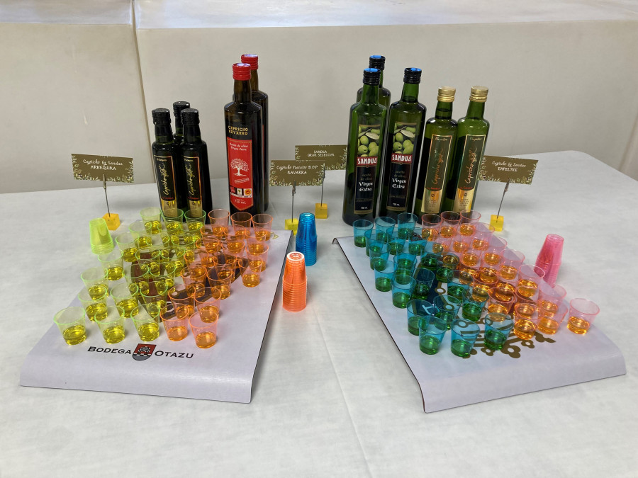 Sandua aoves cata aceites aperitivo oleo141123
