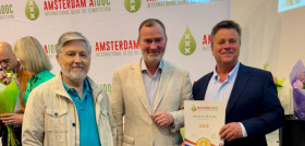 Puerta de las Villas premio Ámsterdam oleo180625